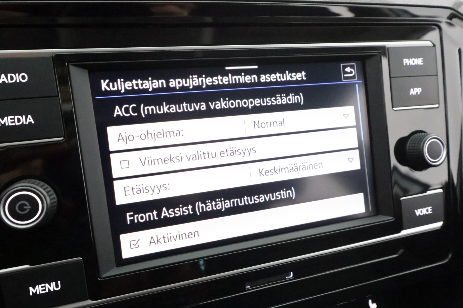 VOLKSWAGEN Passat 2021