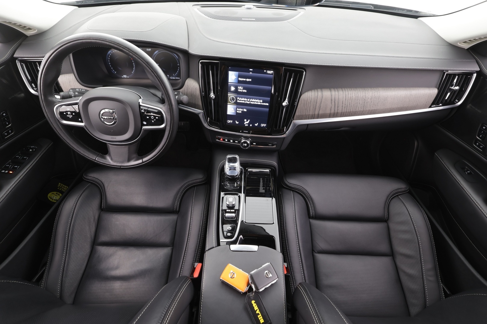 VOLVO S90 2021