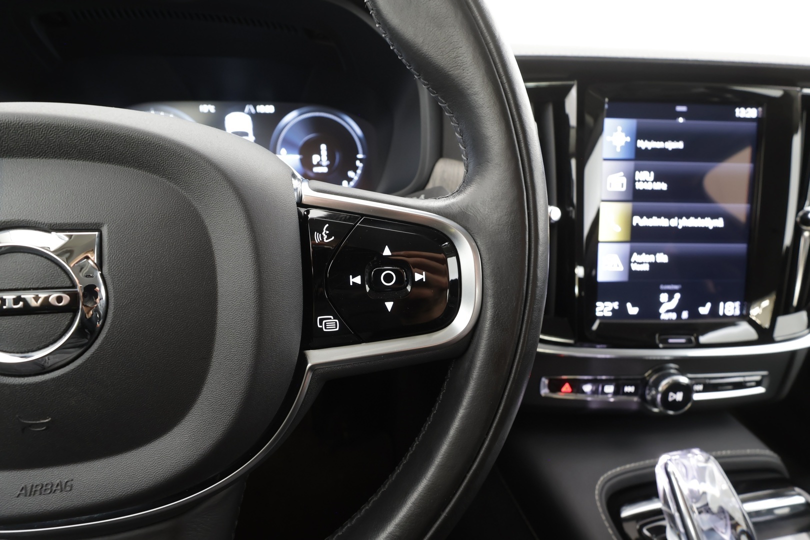 VOLVO S90 2021
