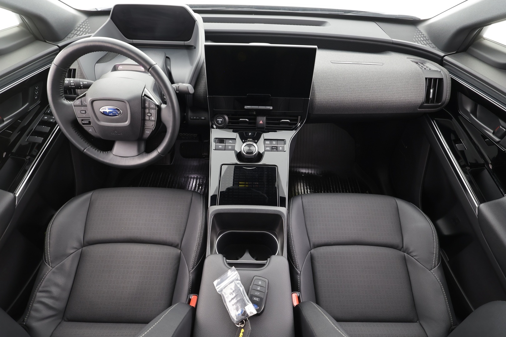 SUBARU Solterra 2023