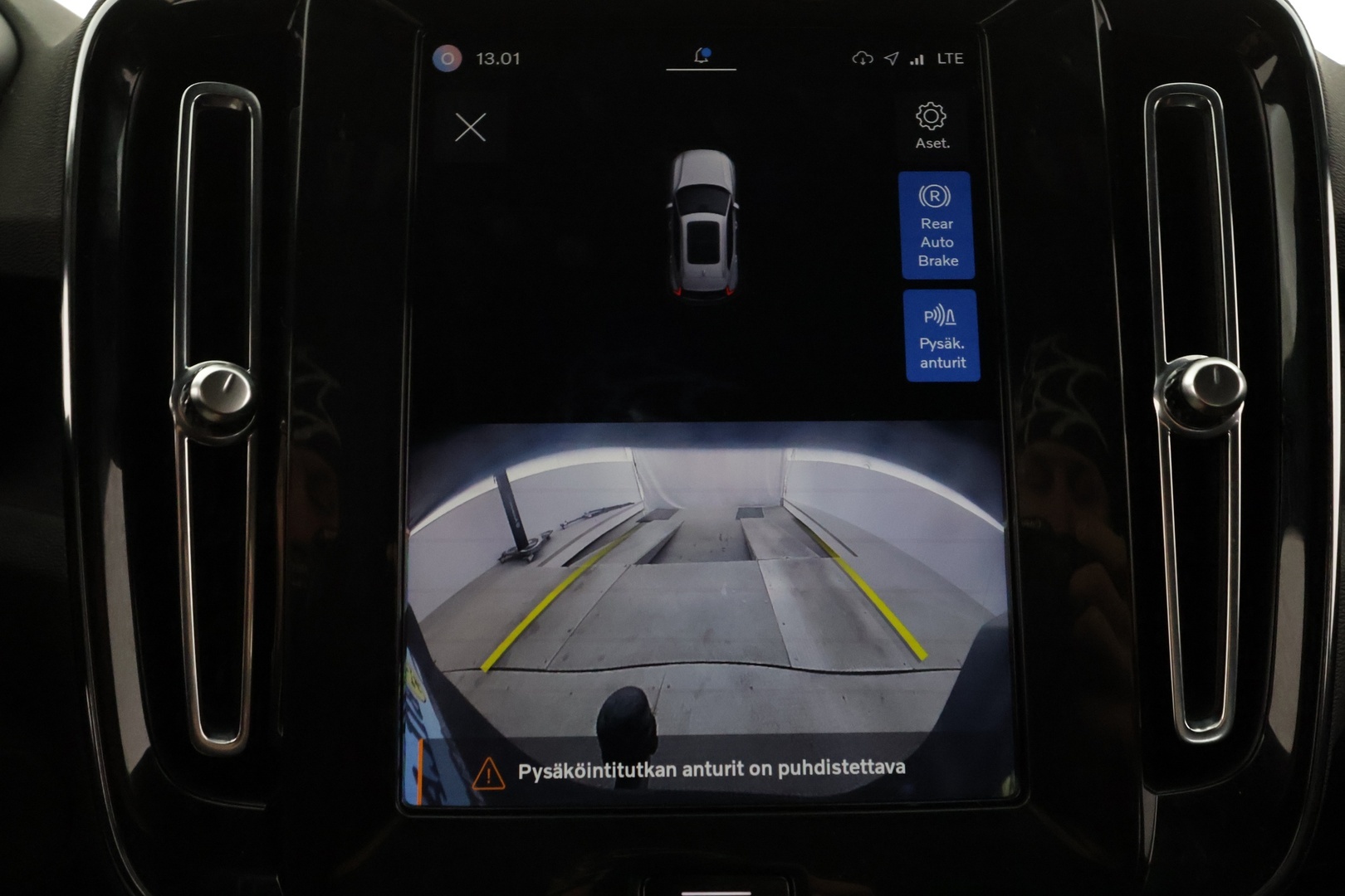 VOLVO XC40 2024