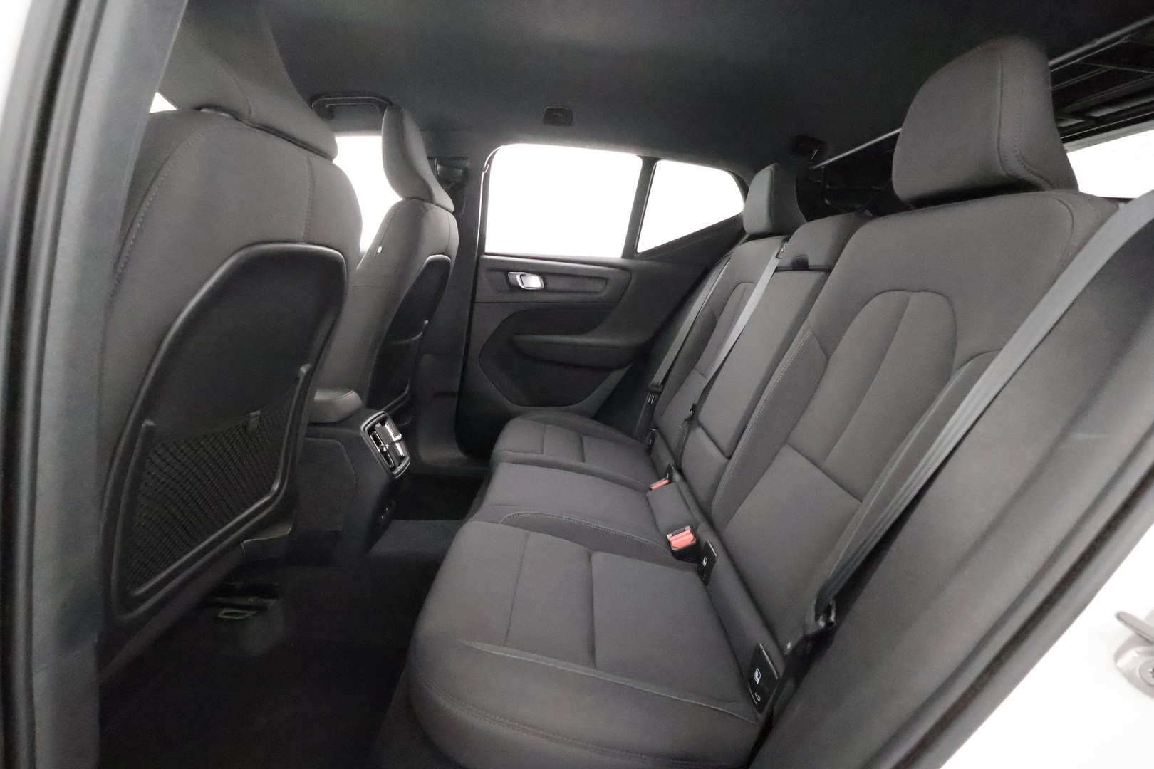 VOLVO XC40 2024