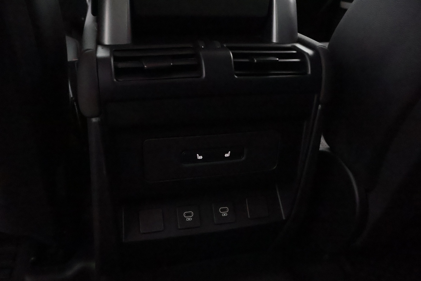 LAND ROVER Defender 2023