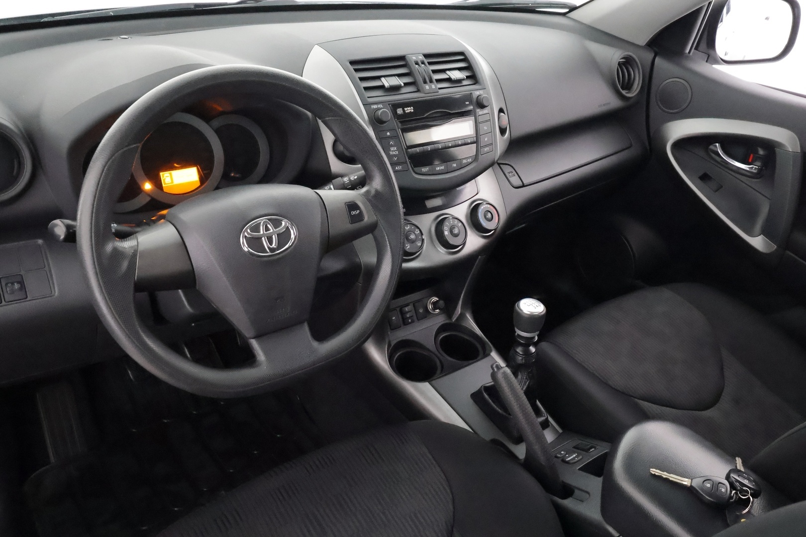 TOYOTA RAV4 2011