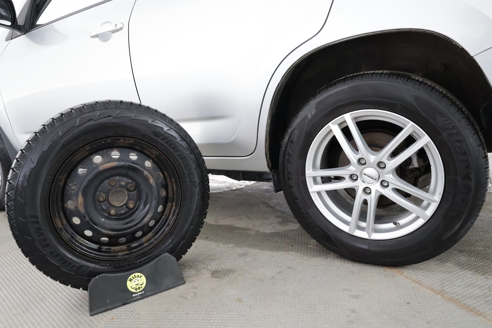 TOYOTA RAV4 2011