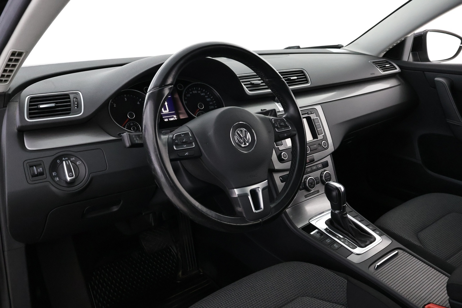 VOLKSWAGEN Passat 2013