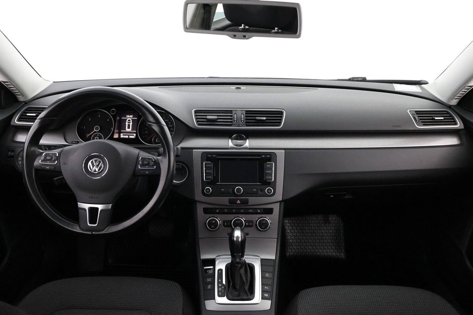 VOLKSWAGEN Passat 2013