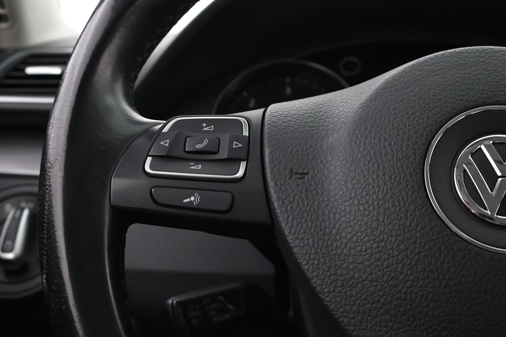 VOLKSWAGEN Passat 2013
