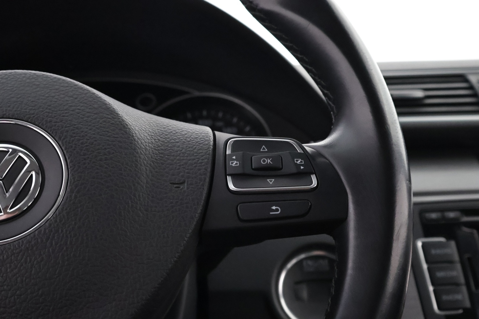 VOLKSWAGEN Passat 2013