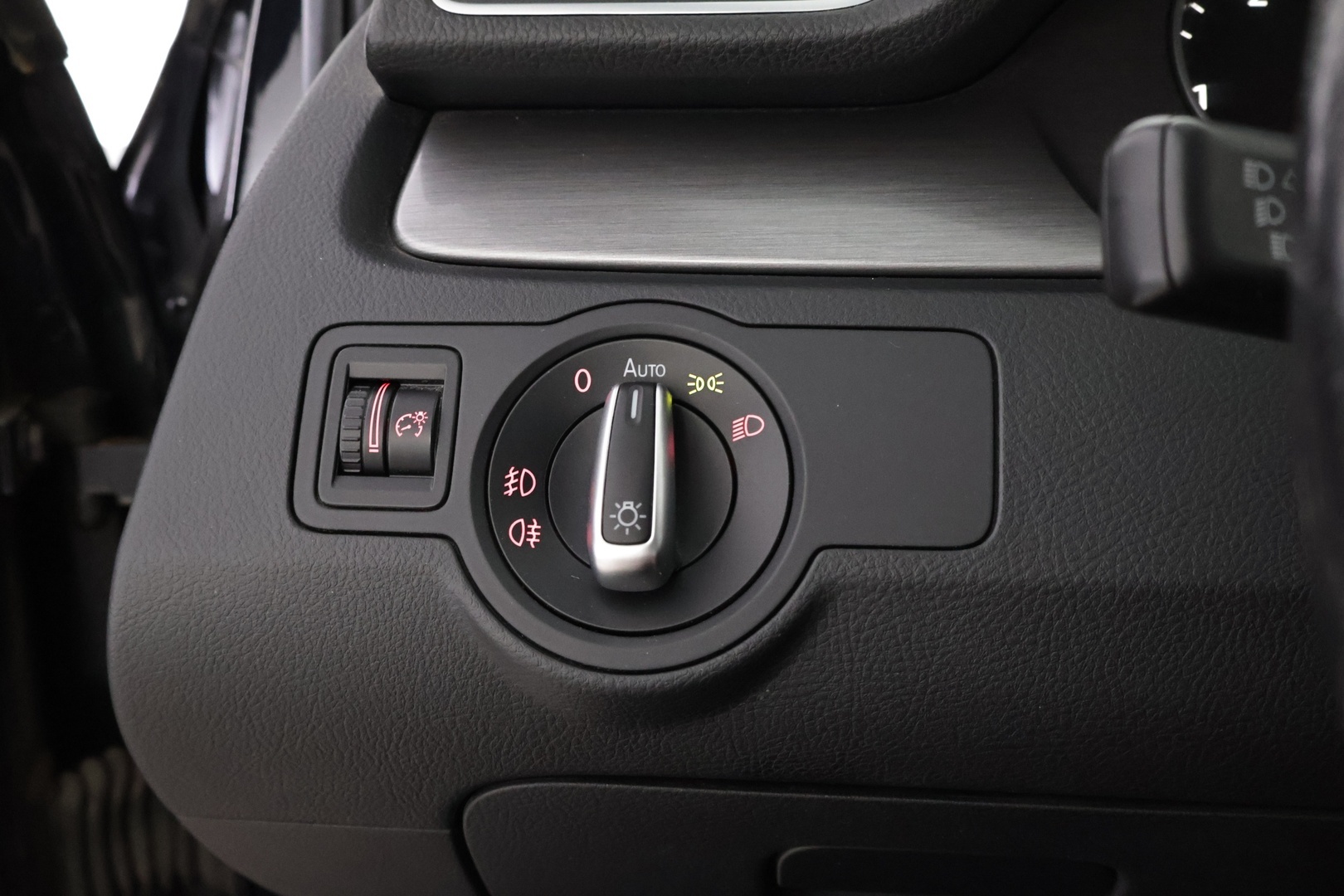 VOLKSWAGEN Passat 2013