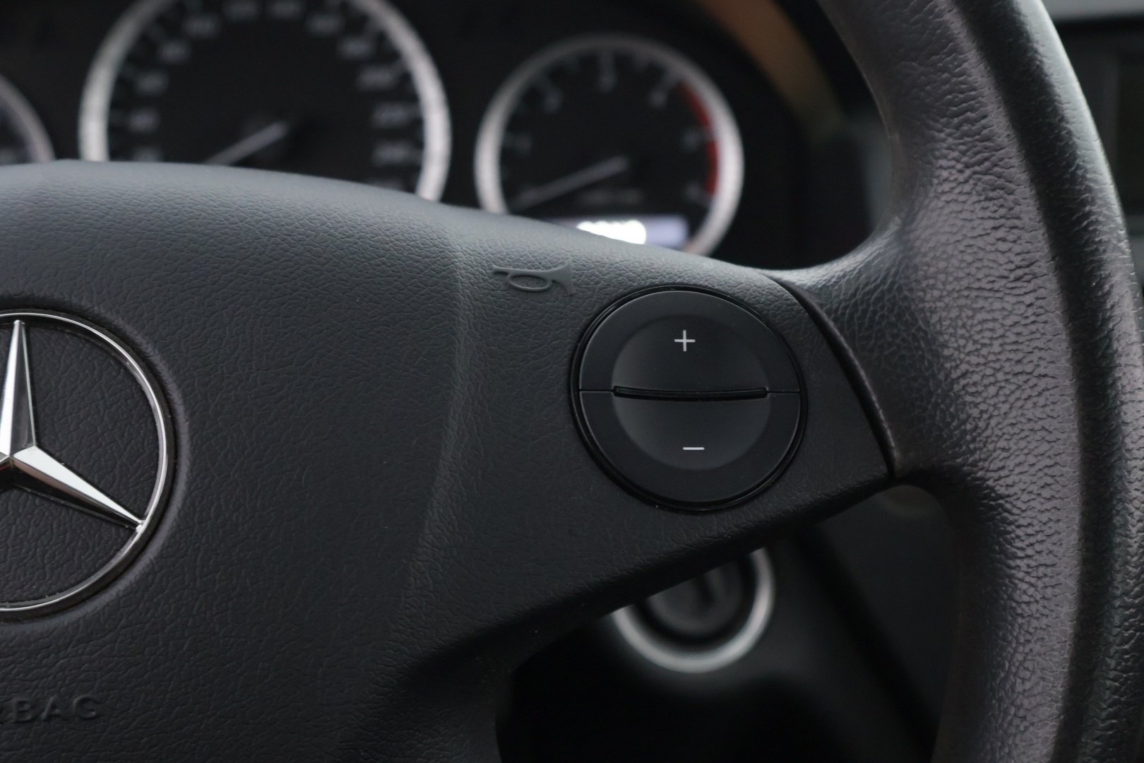 MERCEDES-BENZ C 2010