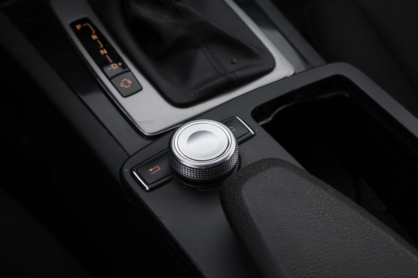 MERCEDES-BENZ C 2010