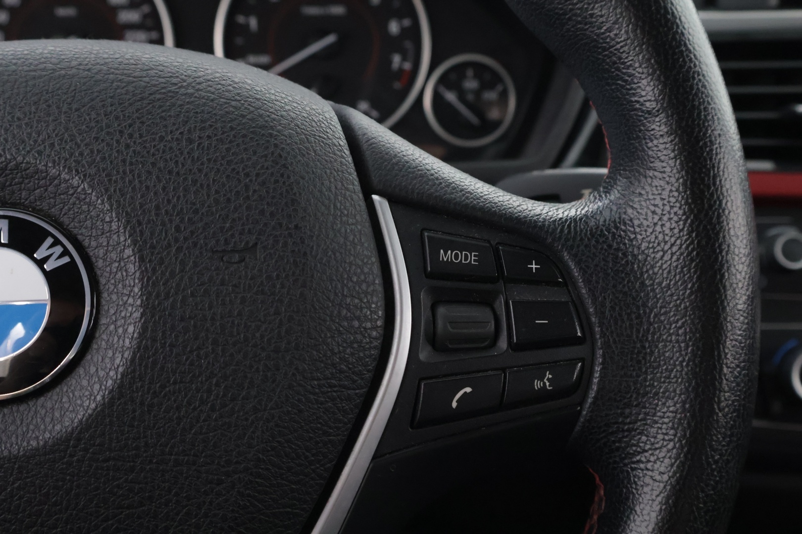 BMW 320 2015