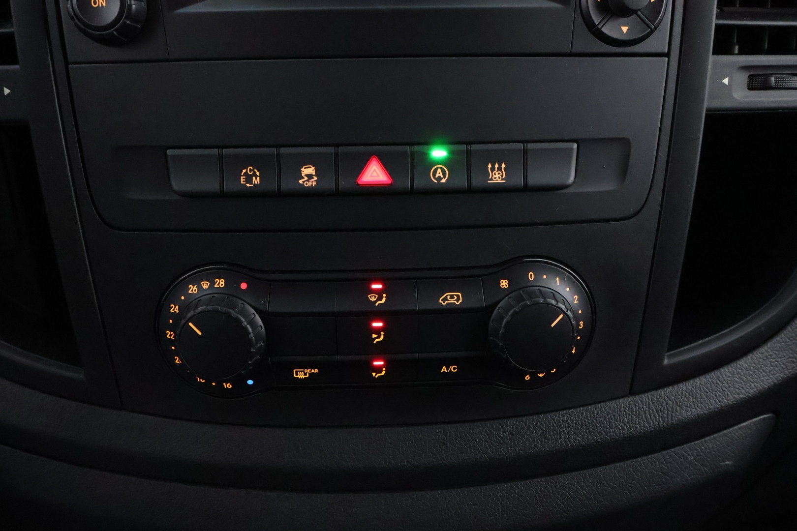 MERCEDES-BENZ Vito 2016