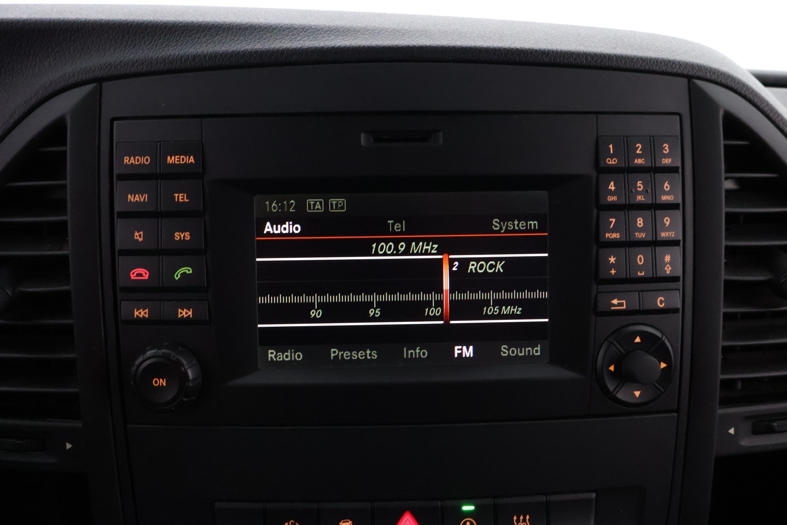 MERCEDES-BENZ Vito 2016