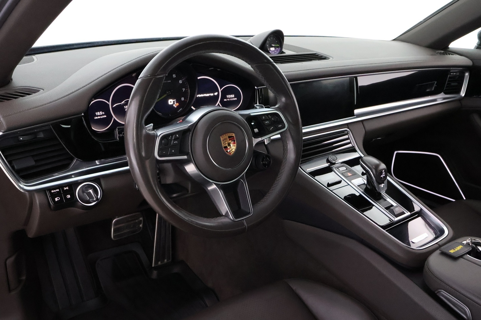 PORSCHE Panamera 2017