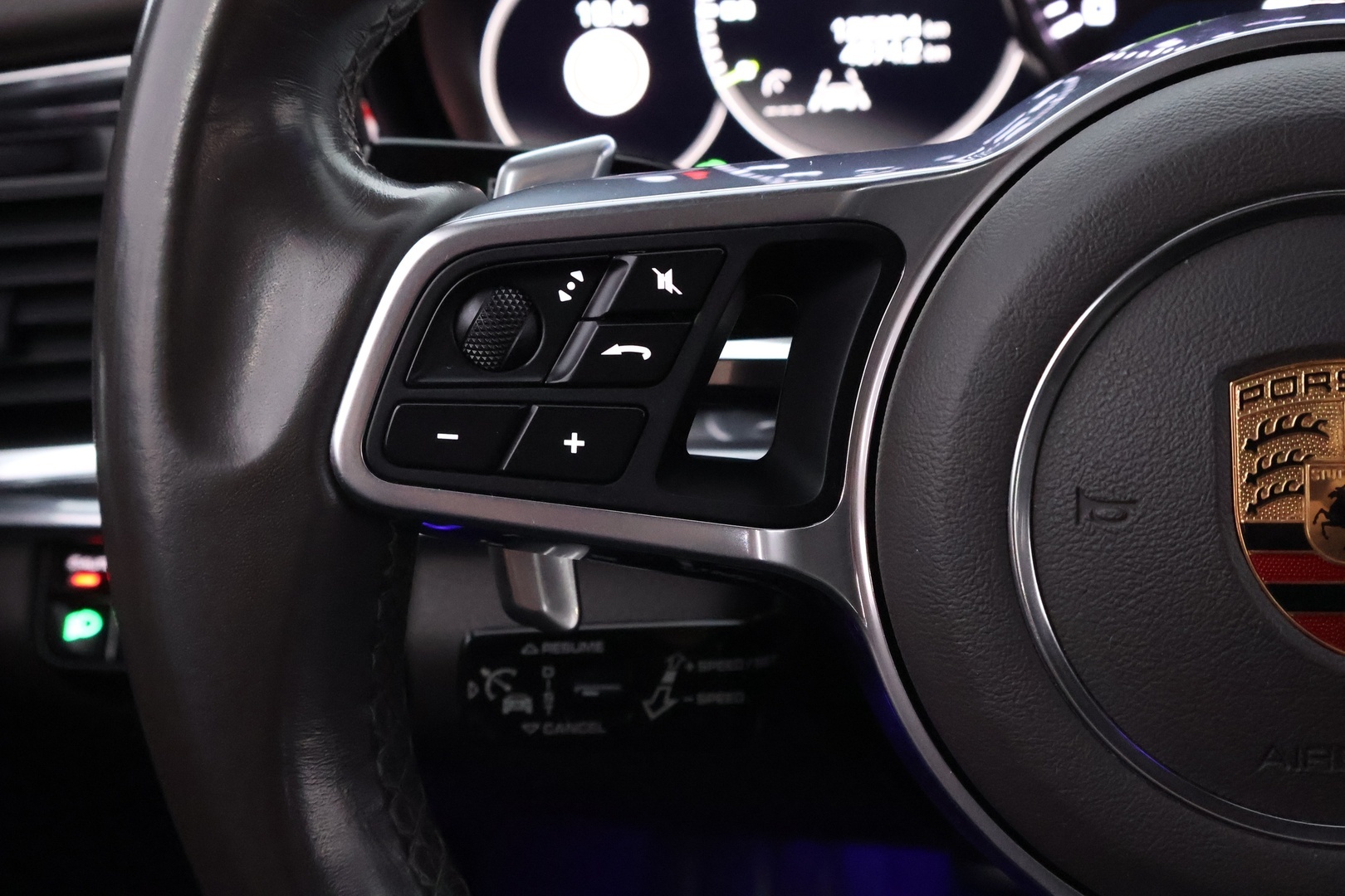 PORSCHE Panamera 2017