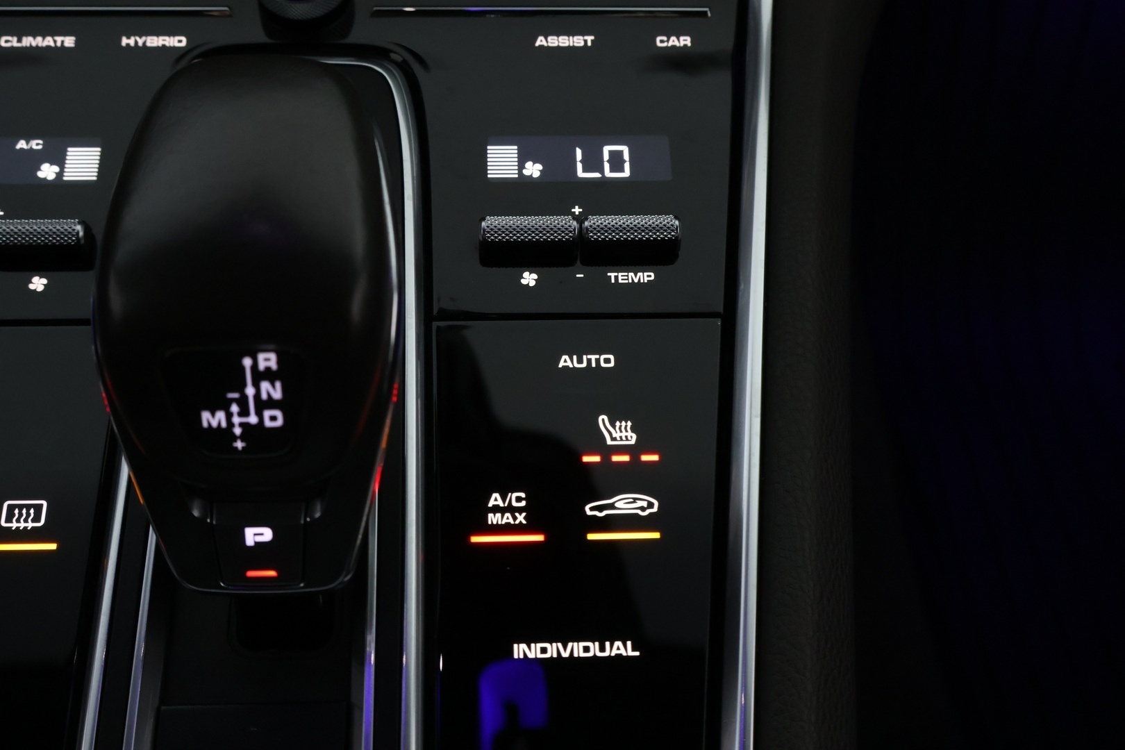 PORSCHE Panamera 2017