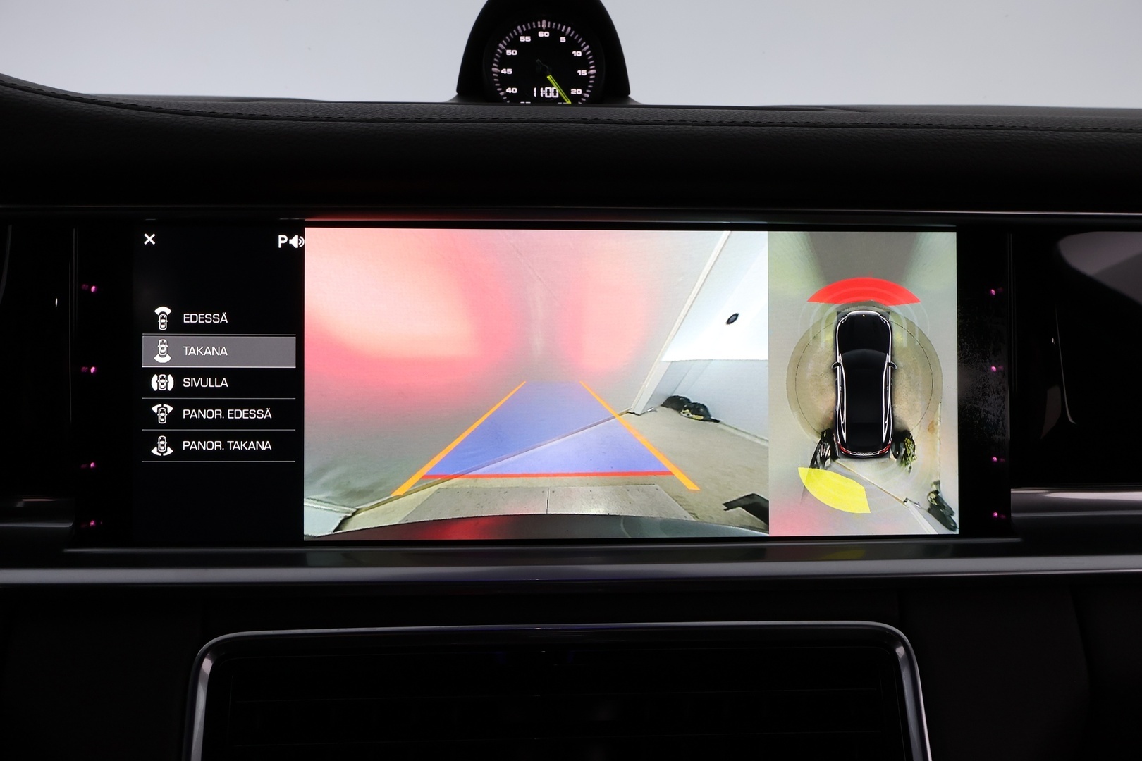 PORSCHE Panamera 2017