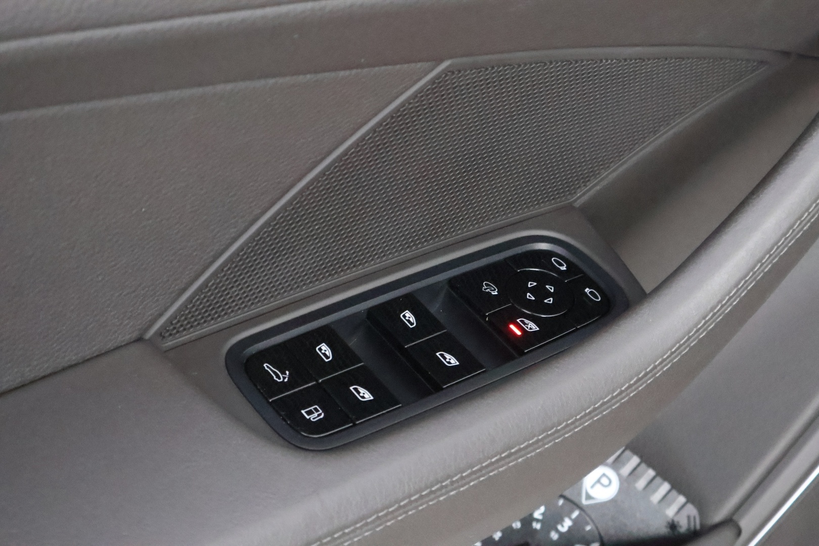 PORSCHE Panamera 2017