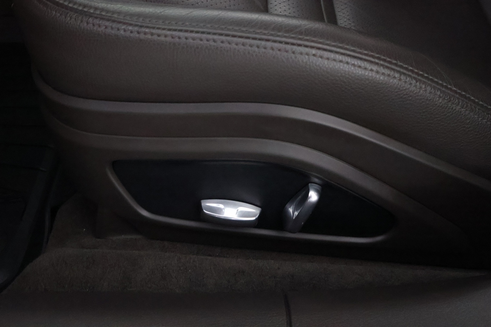 PORSCHE Panamera 2017