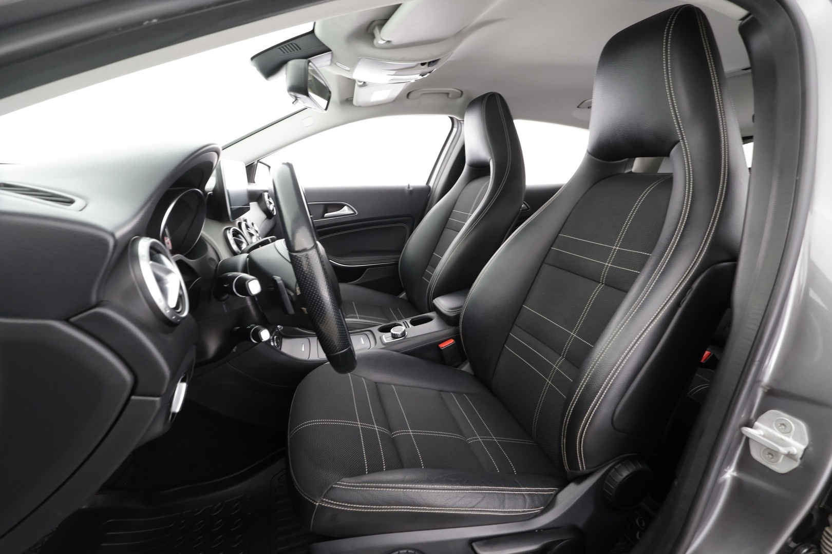 MERCEDES-BENZ GLA 2015