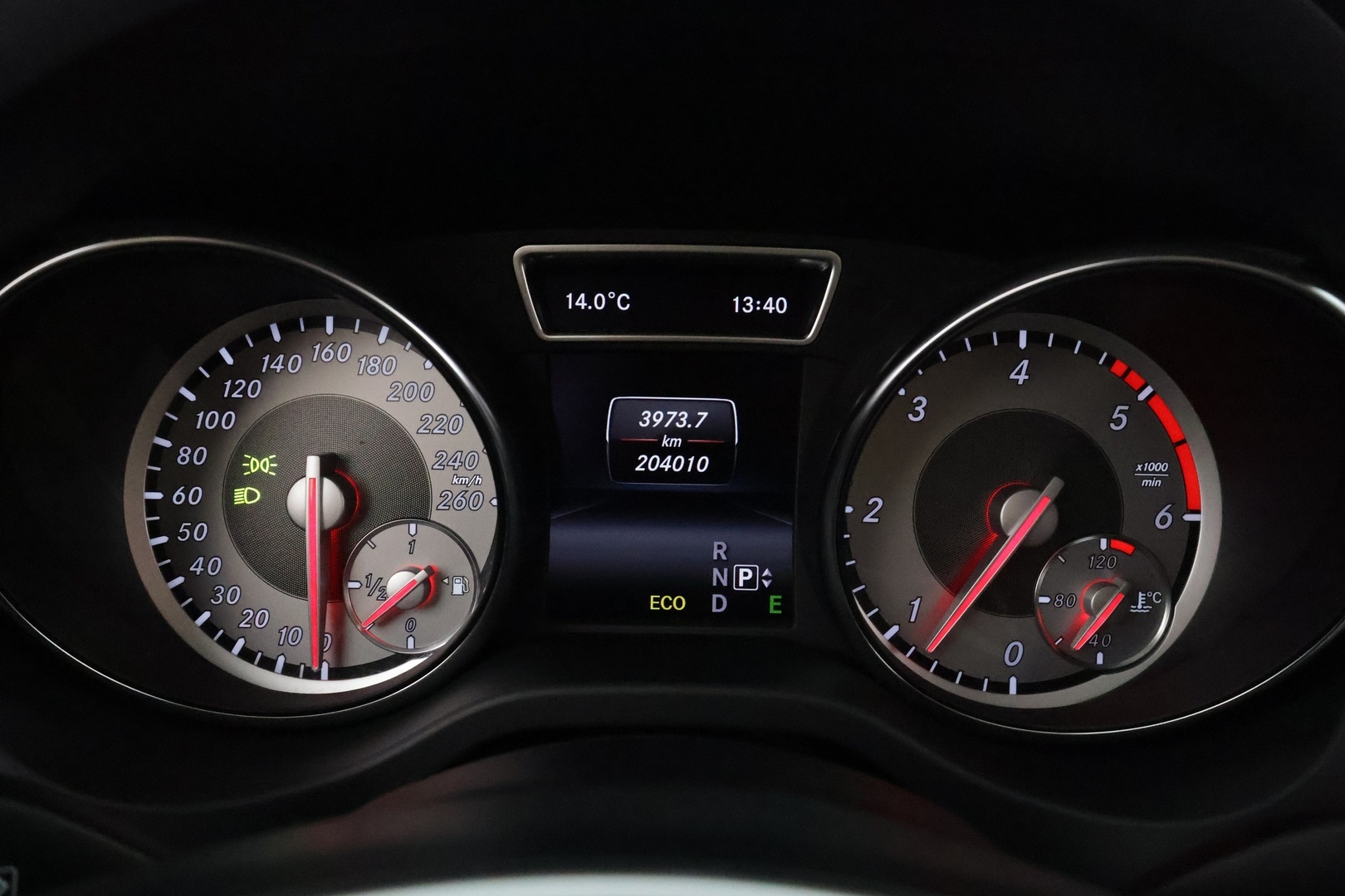 MERCEDES-BENZ GLA 2015