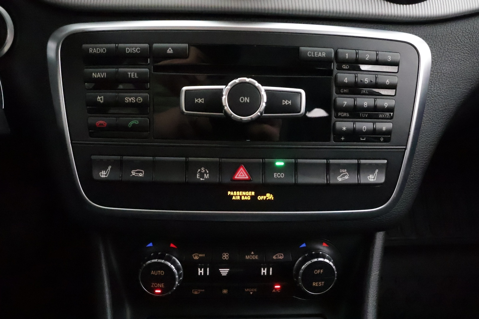 MERCEDES-BENZ GLA 2015