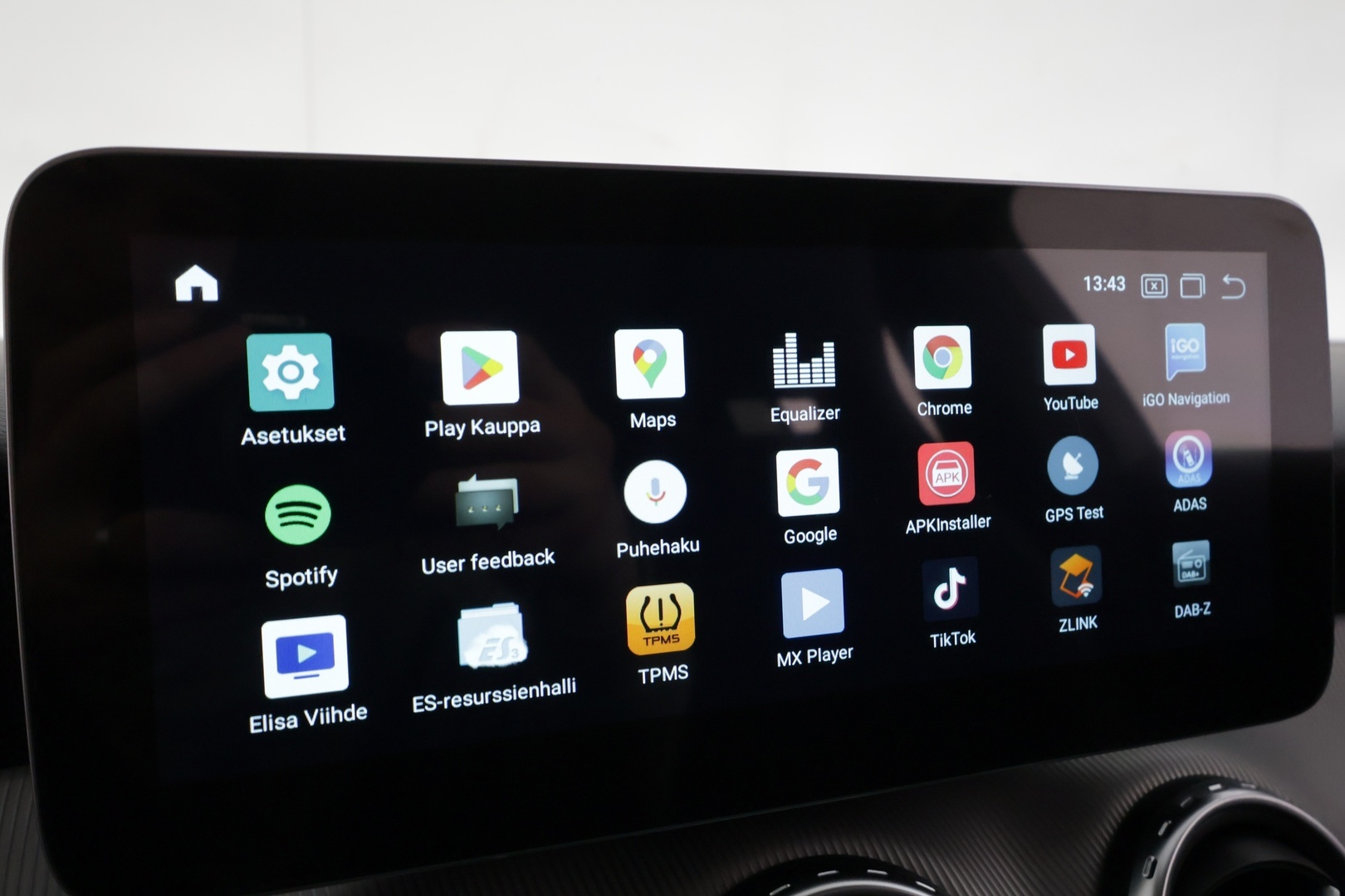 MERCEDES-BENZ GLA 2015