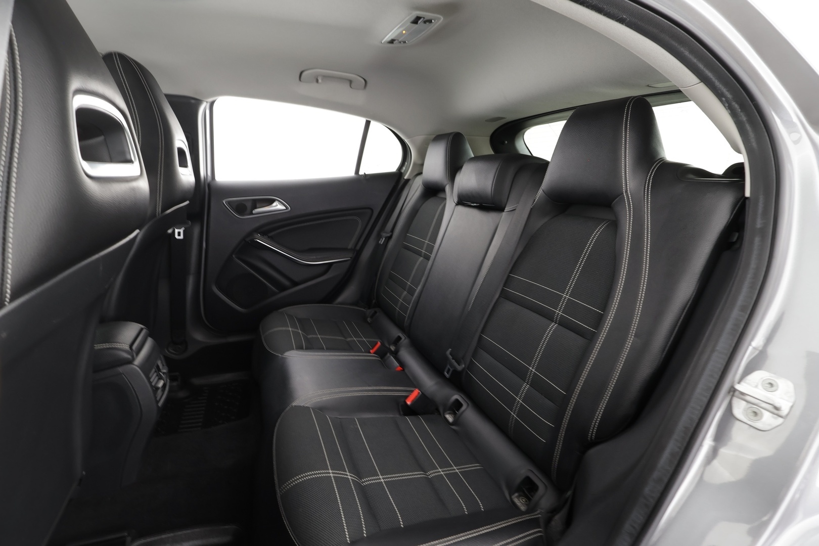 MERCEDES-BENZ GLA 2015