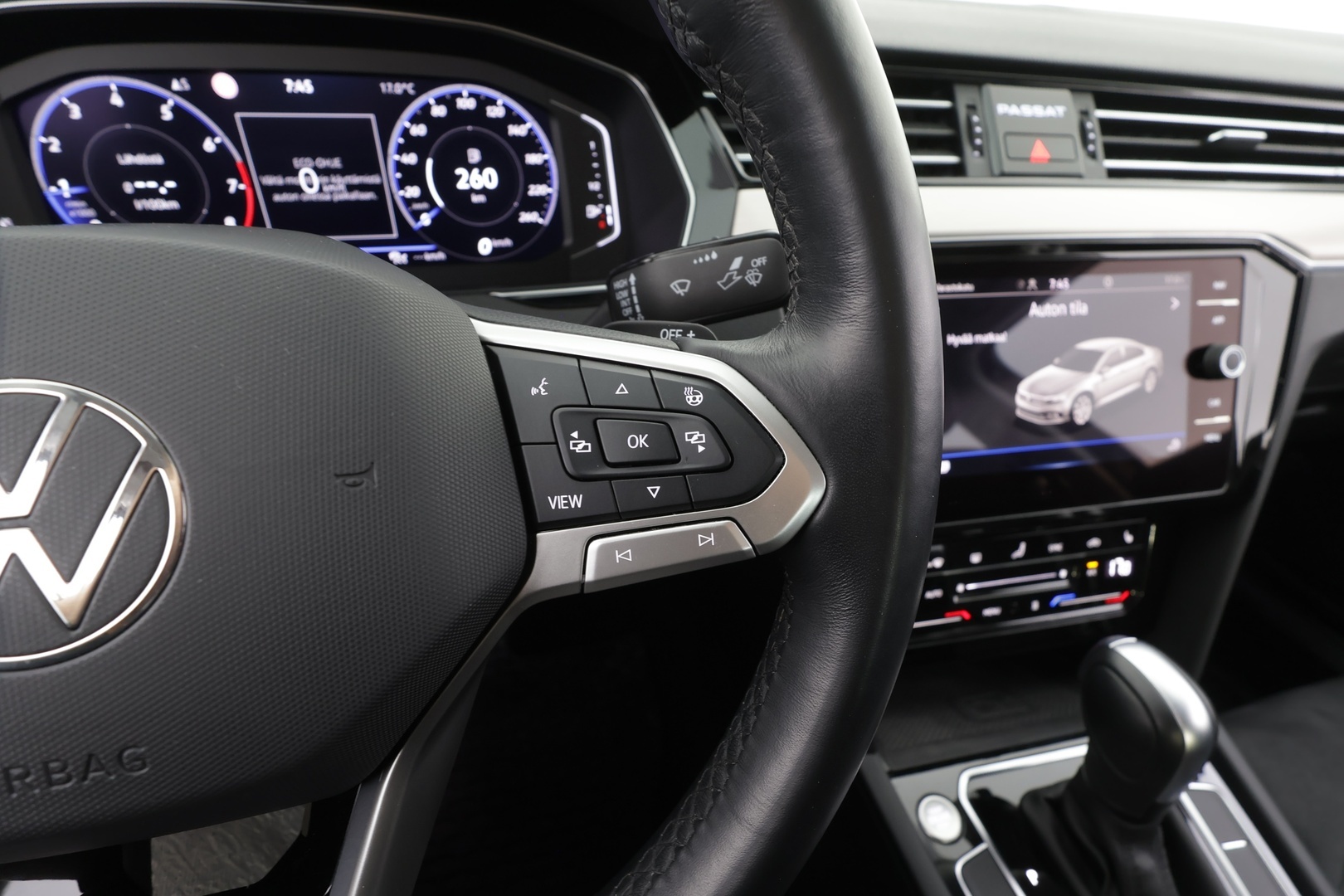 VOLKSWAGEN Passat 2022