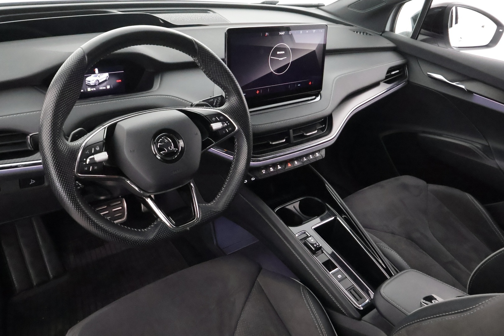 SKODA Enyaq 2023