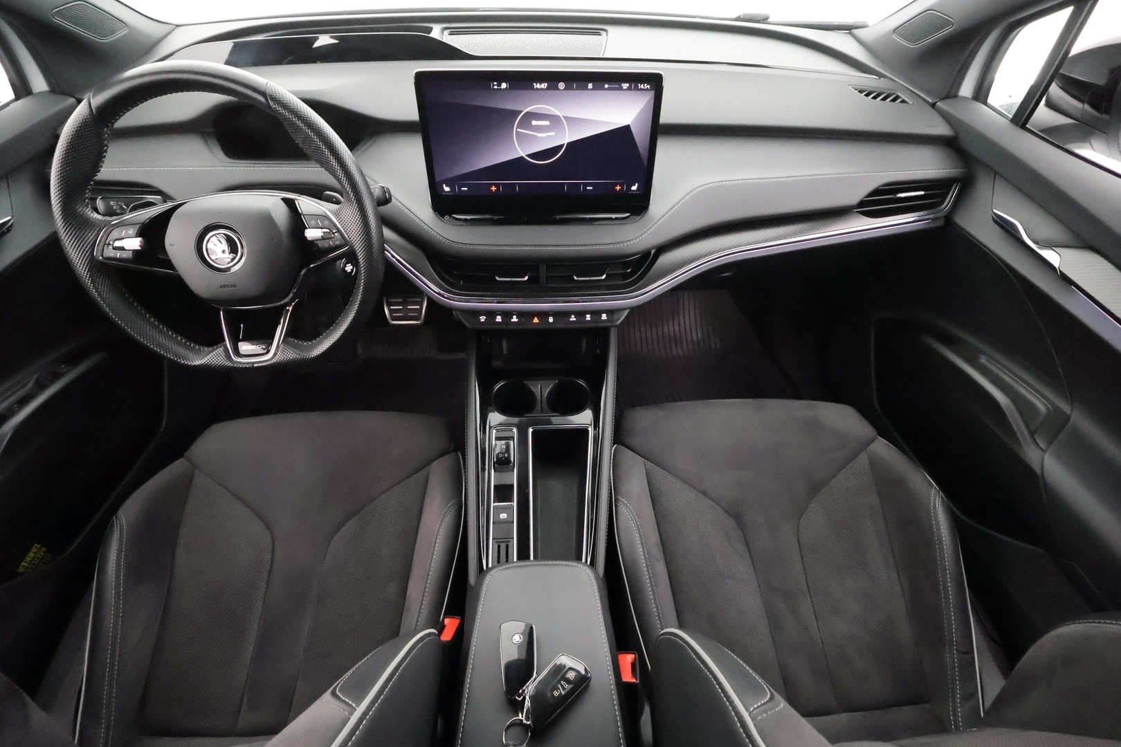 SKODA Enyaq 2023
