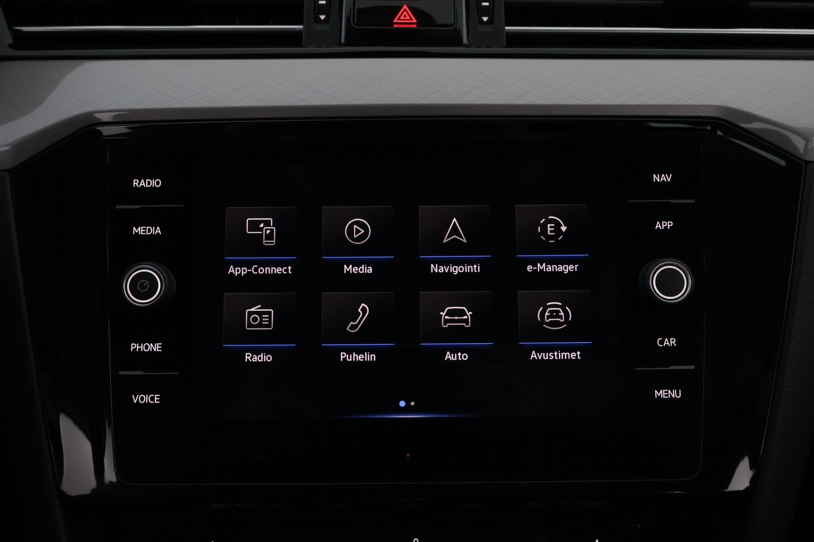 VOLKSWAGEN Passat 2022