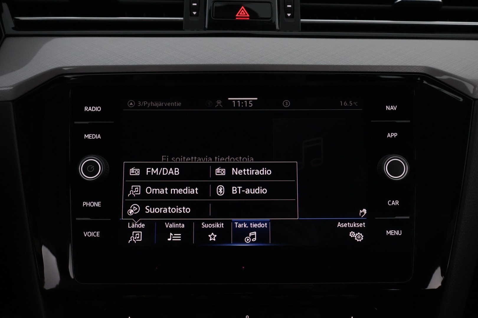 VOLKSWAGEN Passat 2022