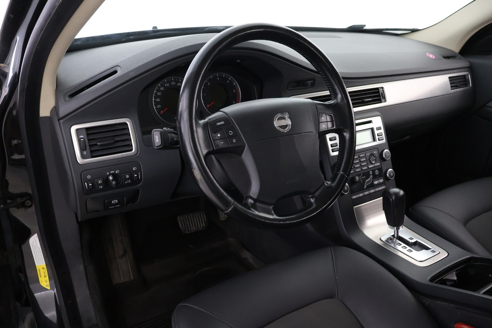 VOLVO V70 2008
