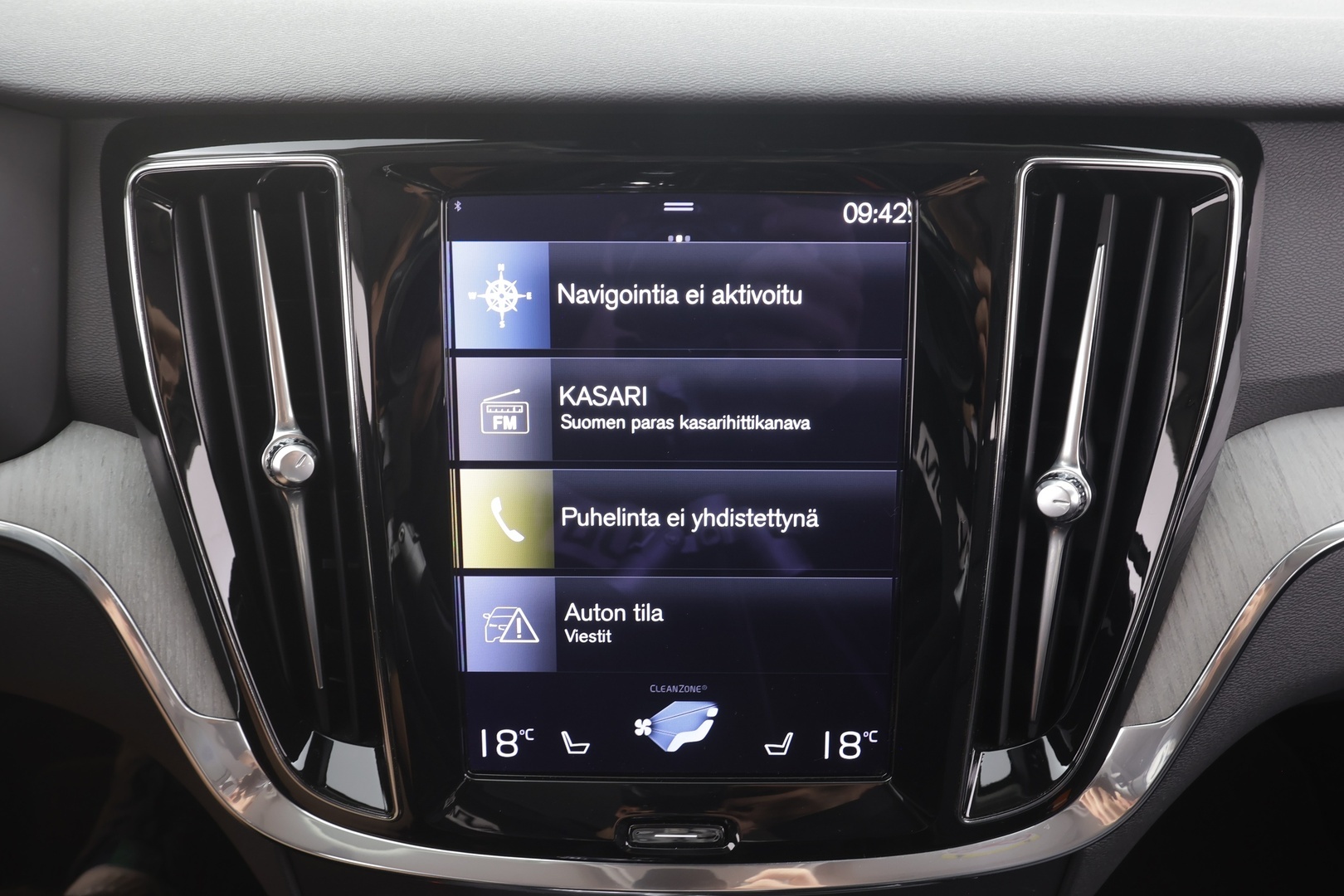 VOLVO V60 2021