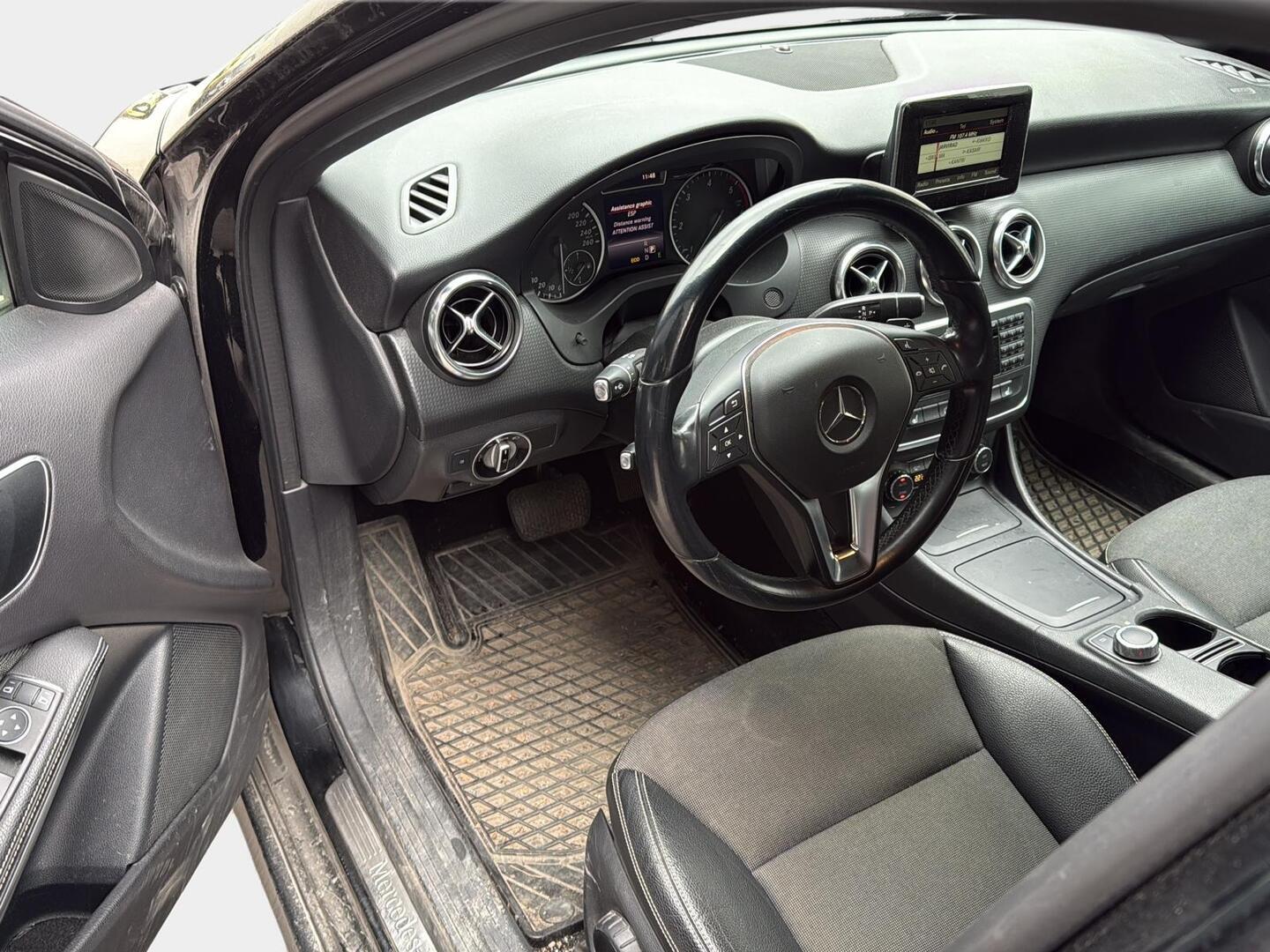 MERCEDES-BENZ A 2014