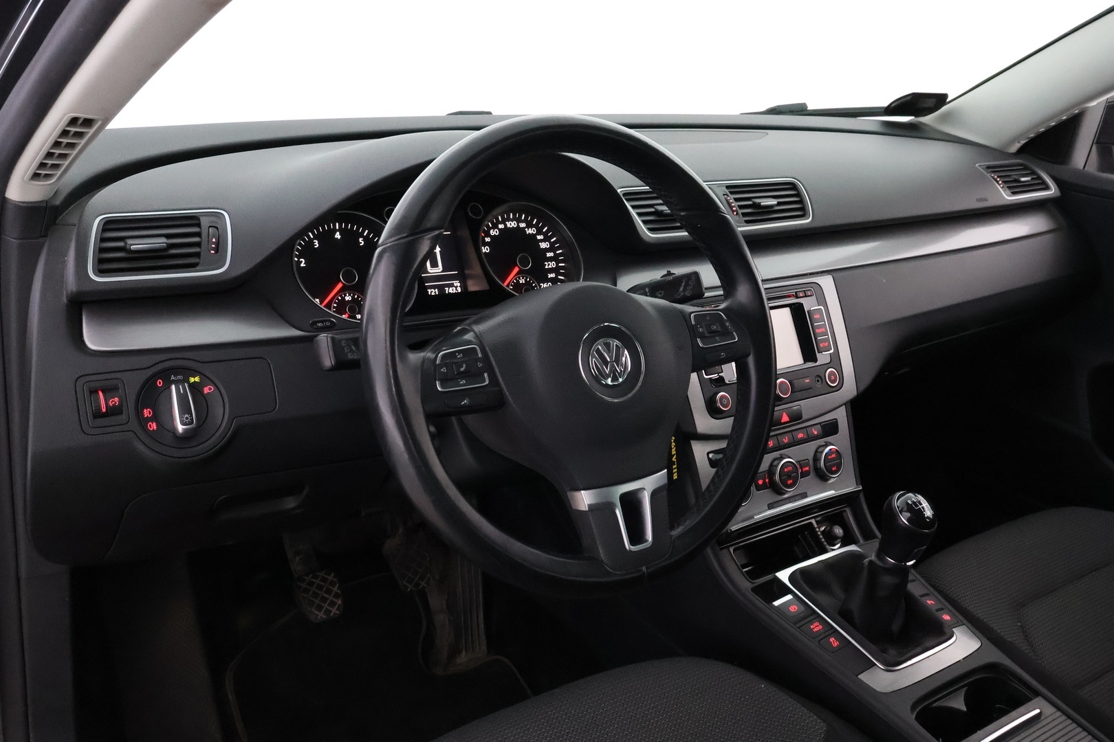 VOLKSWAGEN Passat 2014