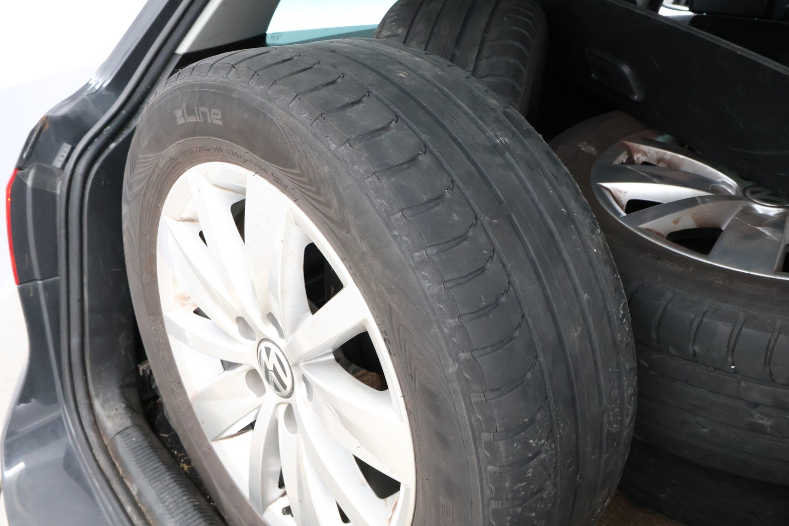 VOLKSWAGEN Passat 2014