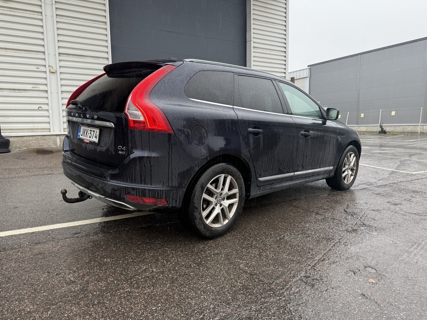VOLVO XC60 2017