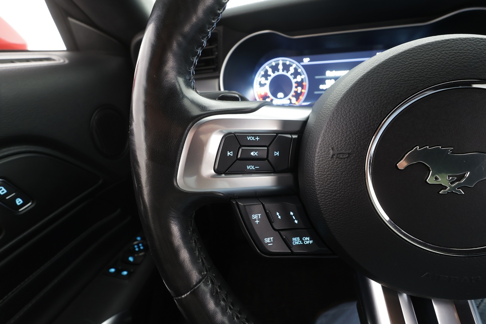 FORD Mustang 2019