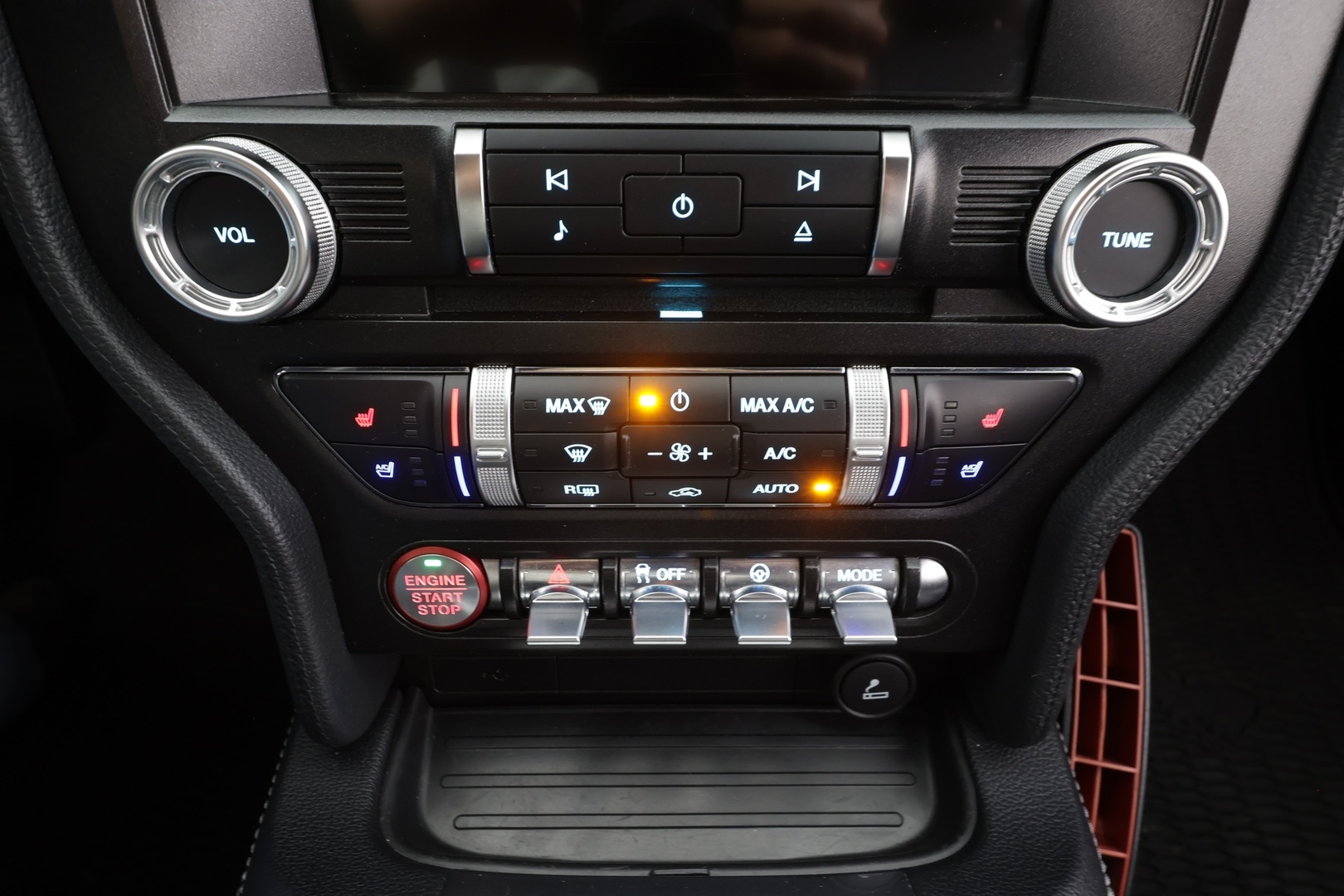 FORD Mustang 2019