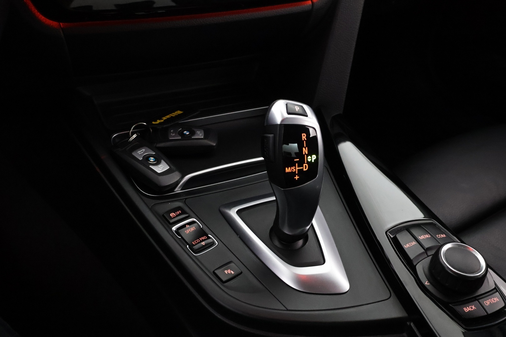 BMW 320 2019