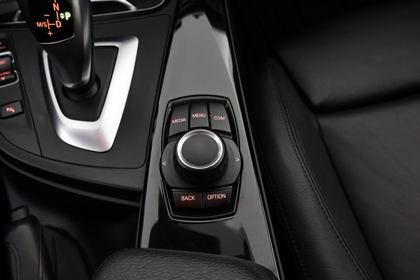 BMW 320 2019
