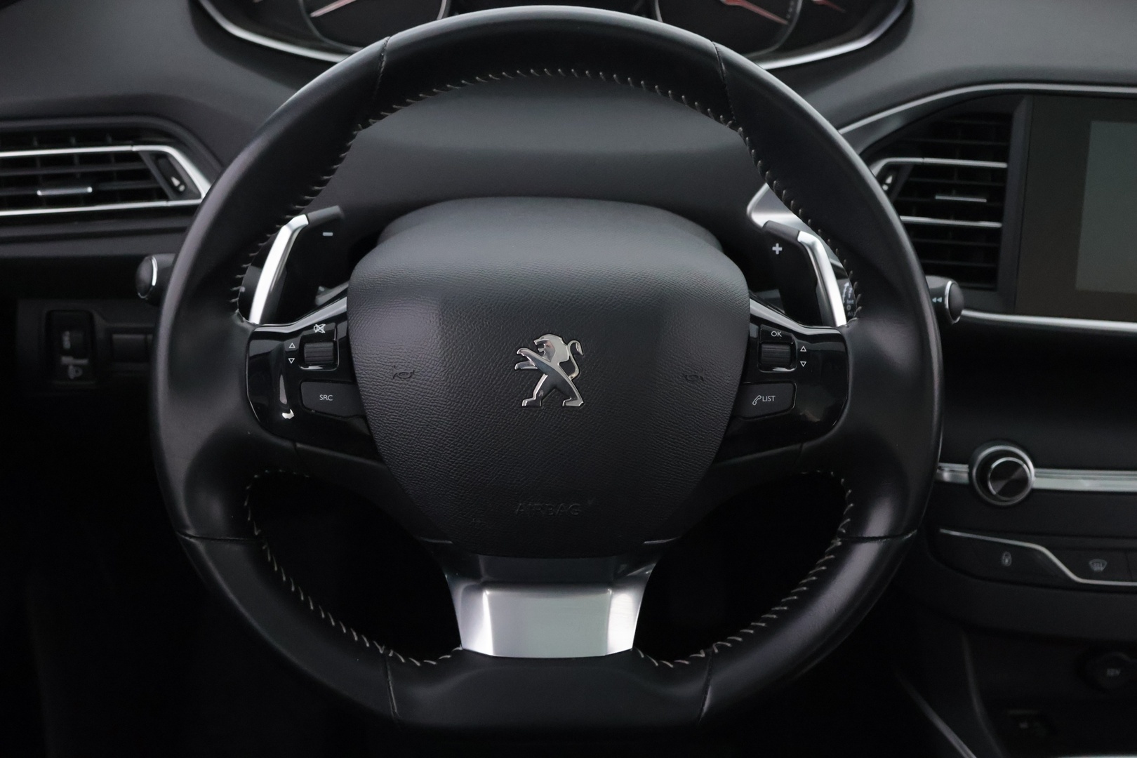 PEUGEOT 308 2020