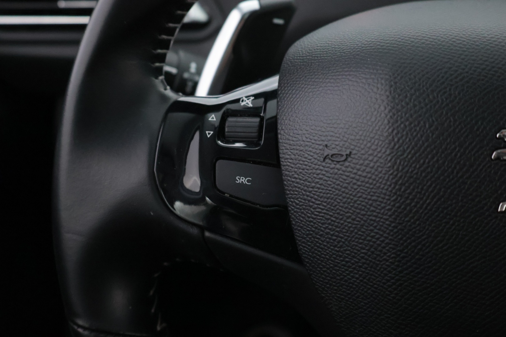 PEUGEOT 308 2020