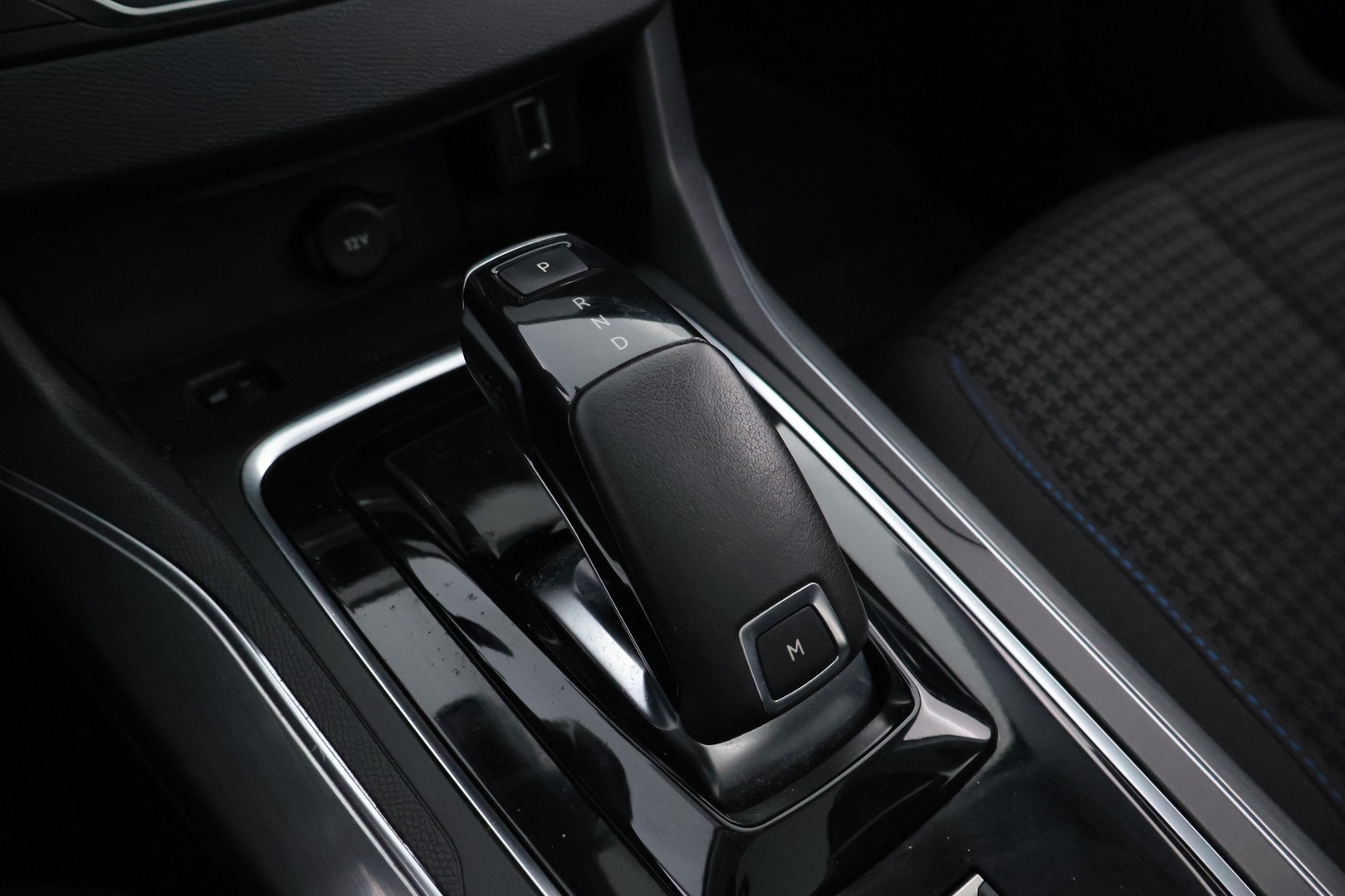 PEUGEOT 308 2020