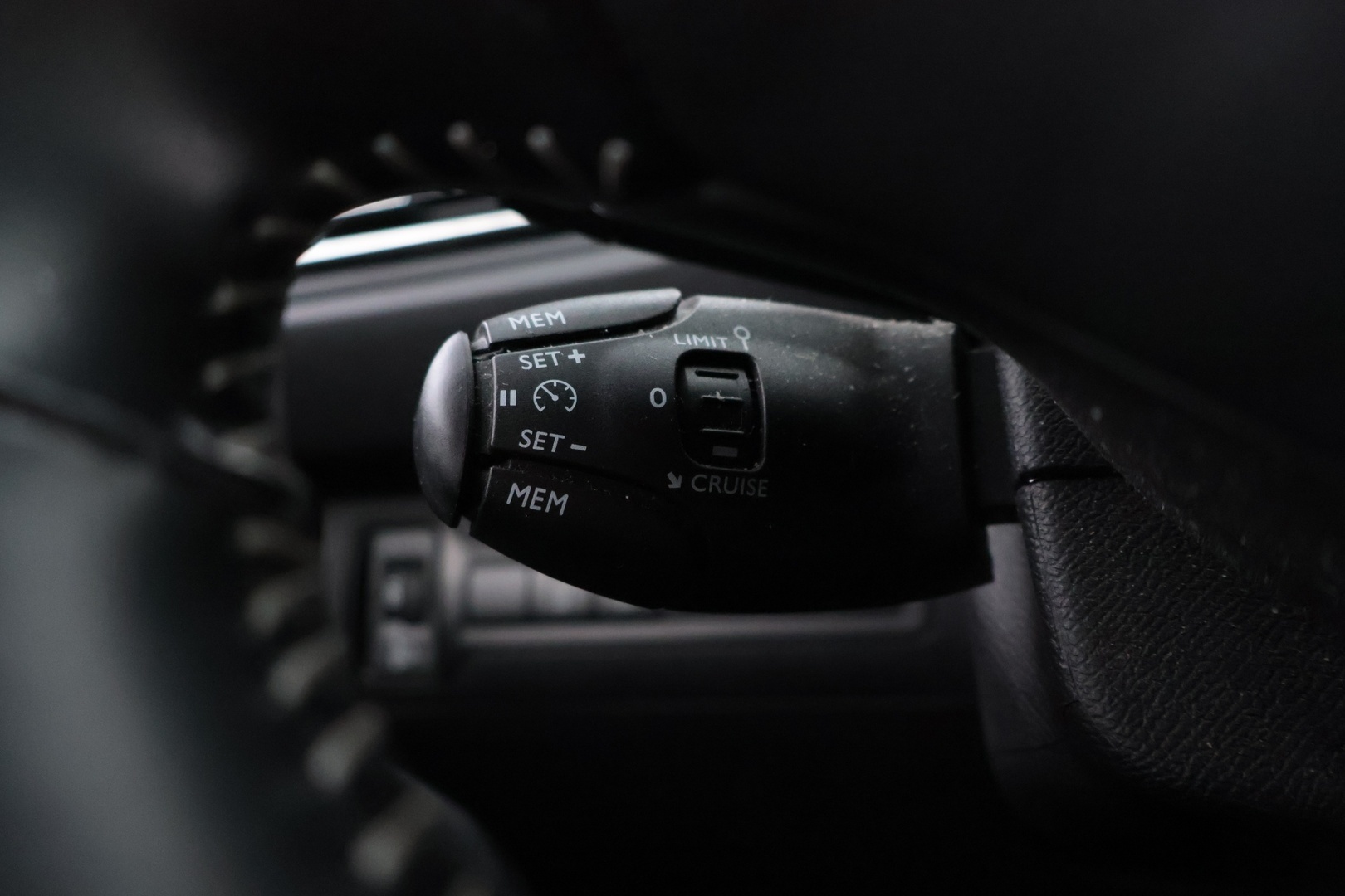 PEUGEOT 308 2020