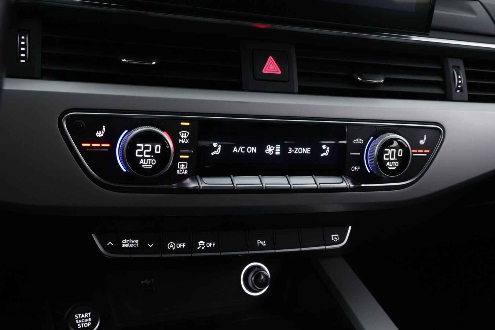 AUDI A4 2019